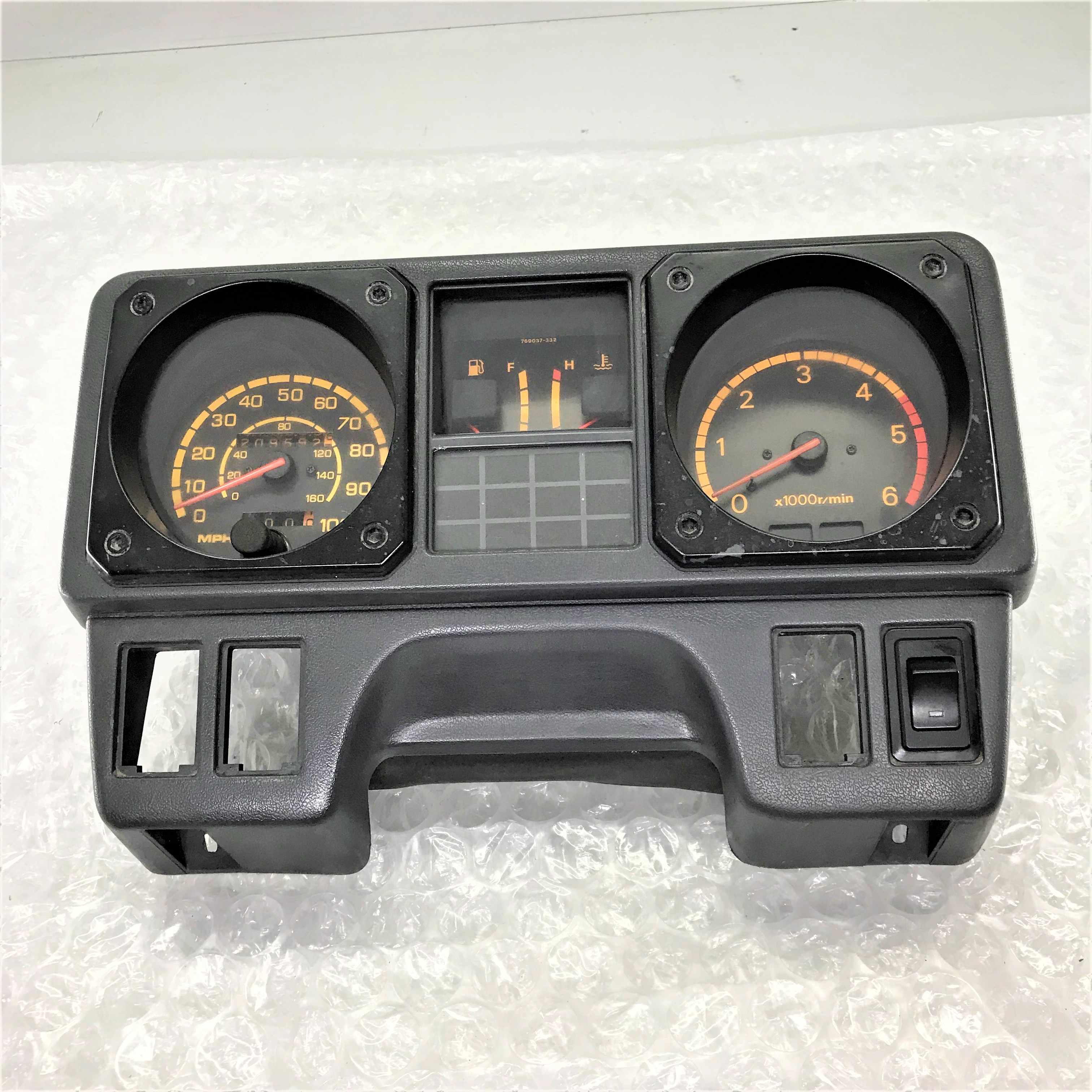 SPEEDOMETER SPEEDO CLOCKS MITSUBISHI PAJERO L041G MK1 2.0