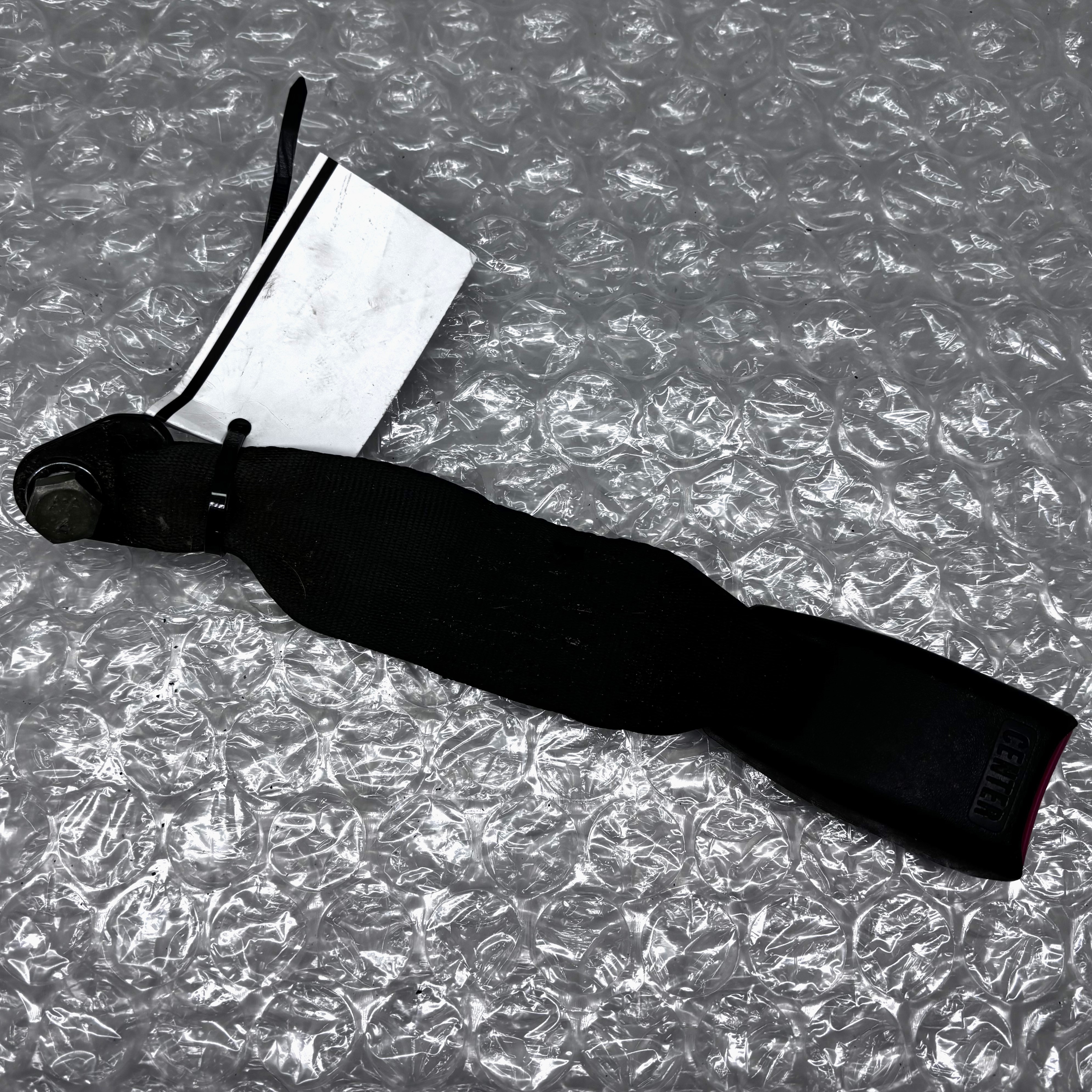 CENTRE SEAT BELT BUCKLE INNER LEFT SHOGUN PININ PAJERO PININ H76W 1.8