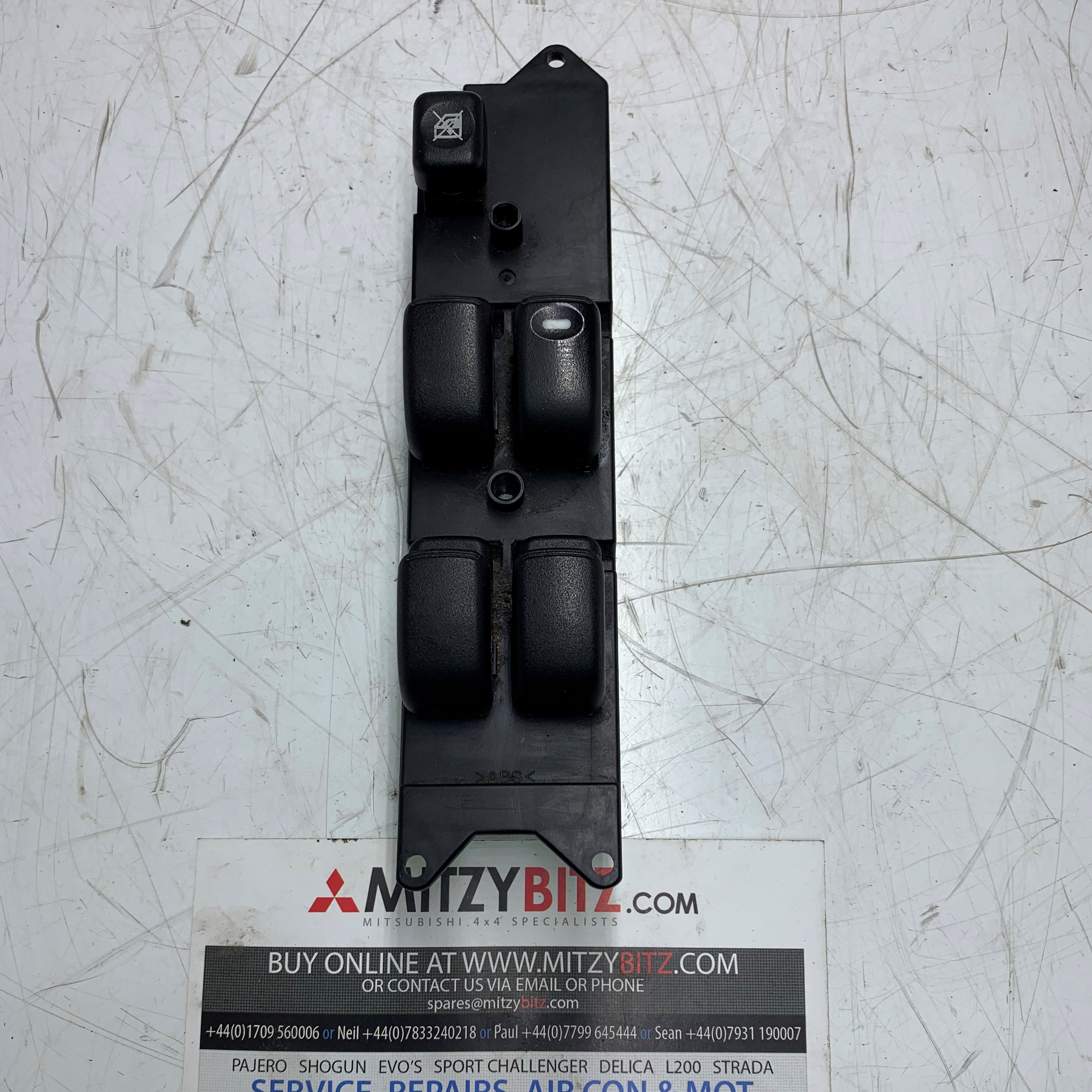 MASTER WINDOW SWITCH FRONT RIGHT MITSUBISHI PAJERO SHOGUN V78W MK3 3.2 DiD