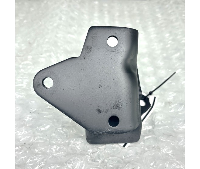 ENGINE MOUNT RIGHT FOR A MITSUBISHI KA,B0# - ENGINE MOUNT RIGHT