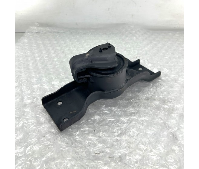 CROSSMEMBER ENGINE MOUNTING CUSHION FOR A MITSUBISHI H76W - 1800/LONG(4WD)<99M-> - GLX(MPI),4FA/T BRAZIL / 1999-01-01 - 2001-08-31 - 