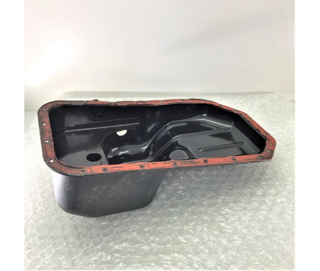 ENGINE OIL PAN FOR A MITSUBISHI SPACE GEAR/L400 VAN - PD5V