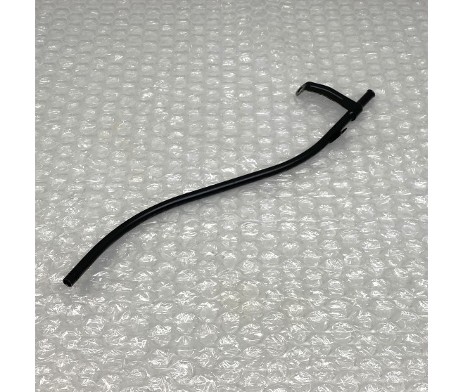 ENGINE OIL DIPSTICK TUBE FOR A MITSUBISHI V98W - 3200D-TURBO/LONG WAGON<07M-> - GLX(NSS4/EURO4/OPEN TYPE DPF),S5FA/T LHD / 2006-08-01 -> - 