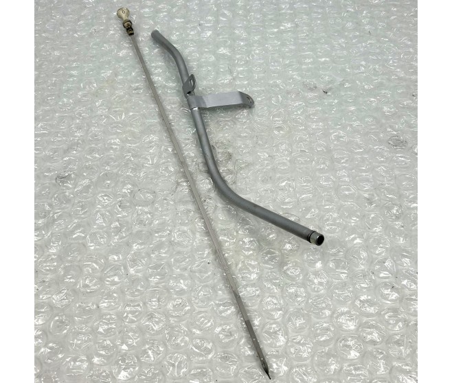 ENGINE OIL DIPSTICK TUBE AND LEVEL GAUGE