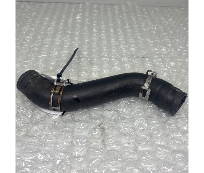 TOP RADIATOR HOSE FOR A MITSUBISHI PAJERO - V98W