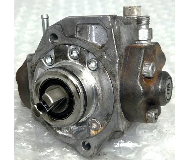 FUEL INJECTION PUMP FOR A MITSUBISHI FUEL - 