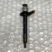 FUEL INJECTOR