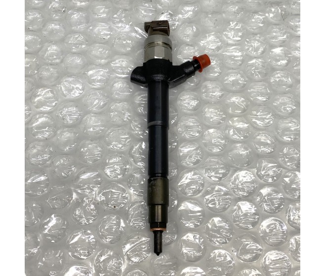 FUEL INJECTOR FOR A MITSUBISHI V98W - 3200D-TURBO/LONG WAGON<07M-> - GLX(NSS4/EURO4/OPEN TYPE DPF),S5FA/T LHD / 2006-09-01 -> - 