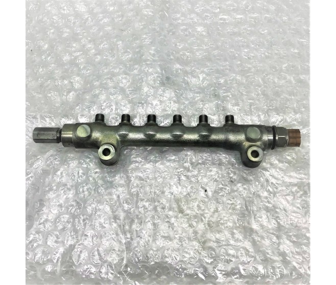 FUEL INJECTION RAIL FOR A MITSUBISHI GA0# - FUEL INJECTION PUMP