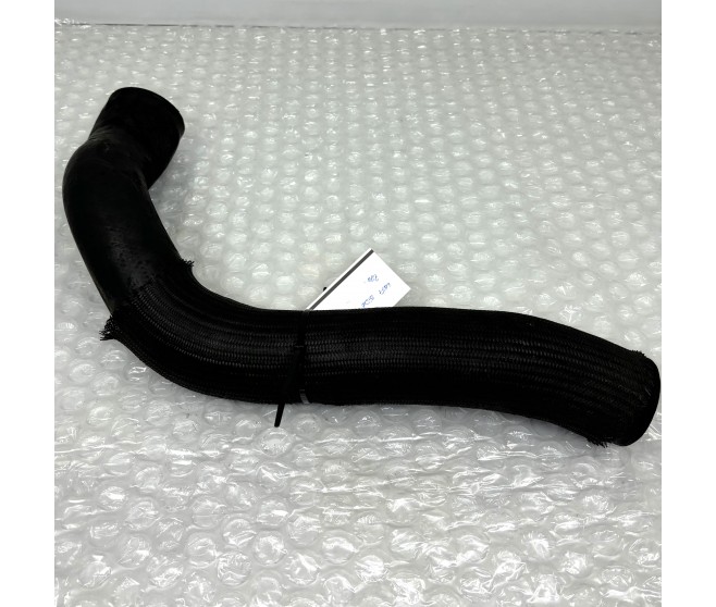 INTER COOLER OUTLET AIR HOSE FOR A MITSUBISHI PAJERO/MONTERO - V88W