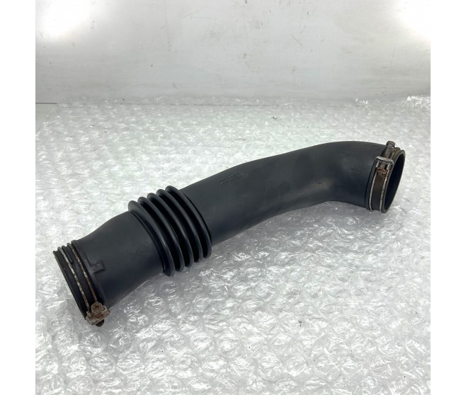 AIR BOX TO TURBO PIPE FOR A MITSUBISHI CW0# - AIR CLEANER