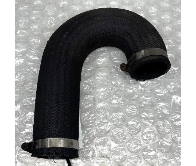 HOSE INTER COOLER PIPE INTAKE AIR FOR A MITSUBISHI V98W - 3200D-TURBO/LONG WAGON<07M-> - GLX(NSS4/7SEATER/EURO4),5FM/T RUSSIA / 2006-09-01 -> - HOSE INTER COOLER PIPE INTAKE AIR