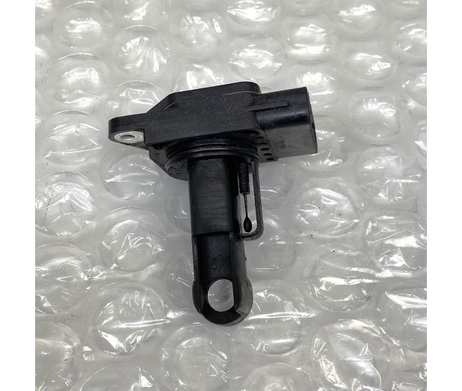 MASS AIR FLOW SENSOR FOR A MITSUBISHI PAJERO - V88W