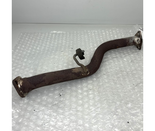 CENTRE EXHAUST PIPE FOR A MITSUBISHI PAJERO/MONTERO - V88W