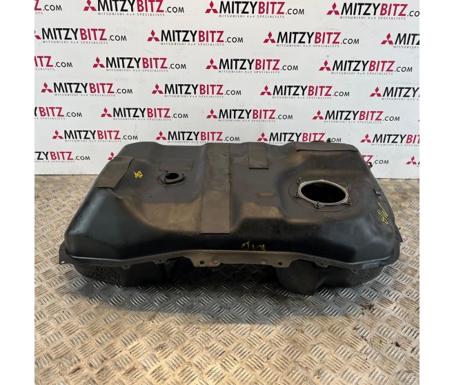 FUEL TANK FOR A MITSUBISHI OUTLANDER - CW7W