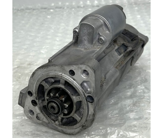 STARTER MOTOR FOR A MITSUBISHI PAJERO/MONTERO - V46W