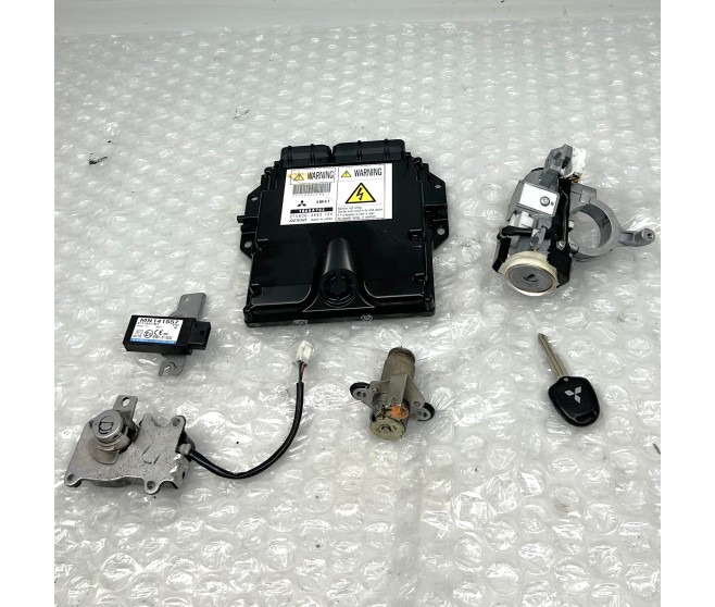 ENGINE ECU TRANSPONDER LOCK SET FOR A MITSUBISHI V88W - 3200D-TURBO/SHORT WAGON<07M-> - GLS(NSS4/EURO4/DPF),S5FA/T LHD / 2006-09-01 -> - 