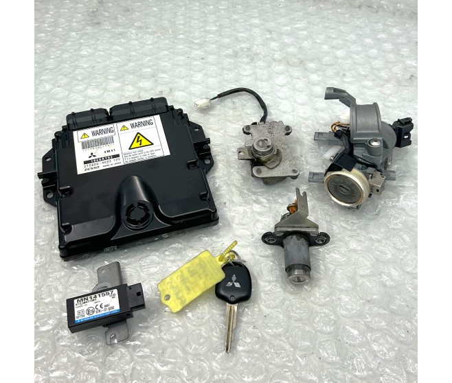 ENGINE ECU TRANSPONDER LOCK SET