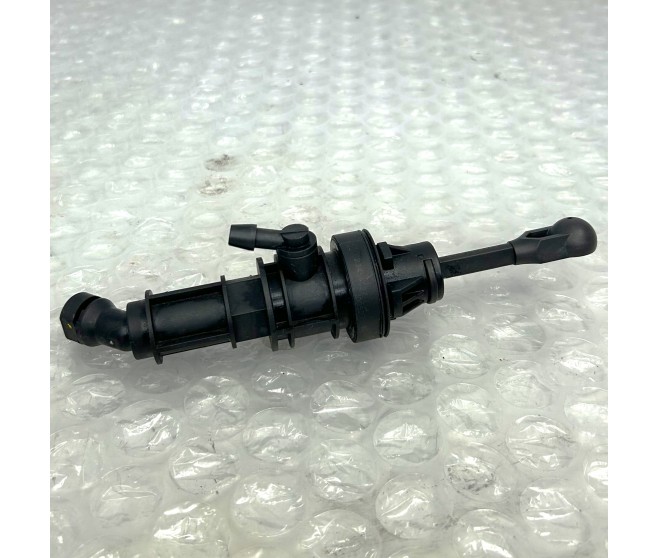 CLUTCH MASTER CYLINDER FOR A MITSUBISHI ASX - GA7W