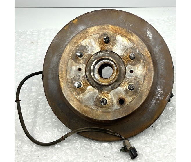 HUB AND KNUCKLE REAR RIGHT