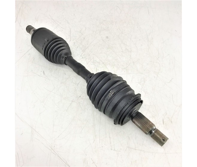 FRONT LEFT DRIVE SHAFT FOR A MITSUBISHI V80# - FRONT AXLE HOUSING & SHAFT