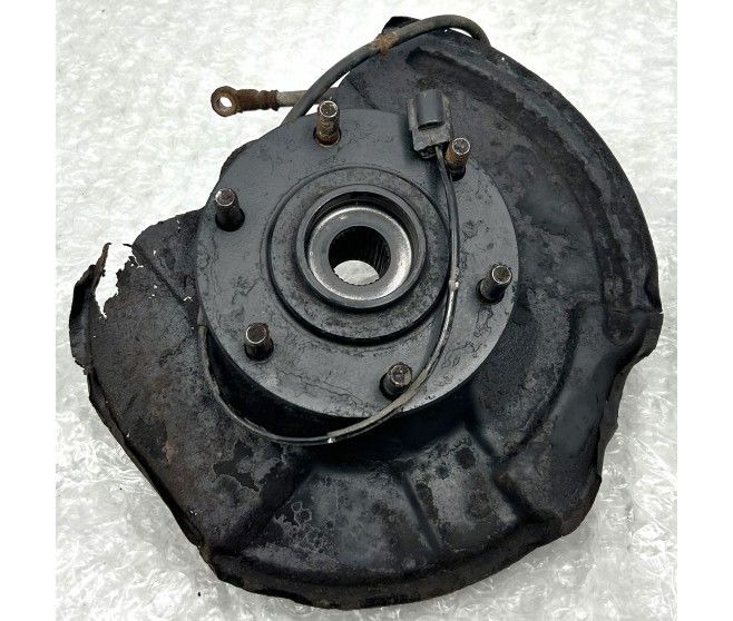 FRONT RIGHT HUB AND KNUCKLE