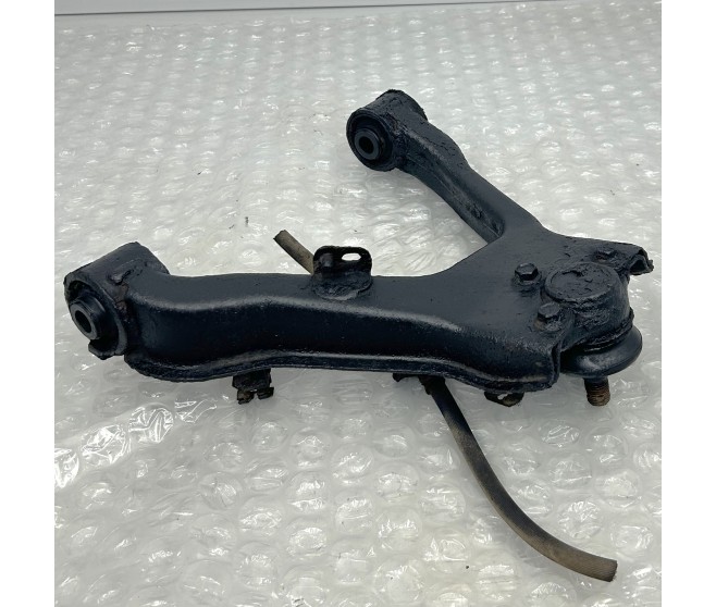 FRONT UPPER WISHBONE LEFT FOR A MITSUBISHI PAJERO/MONTERO - V77W