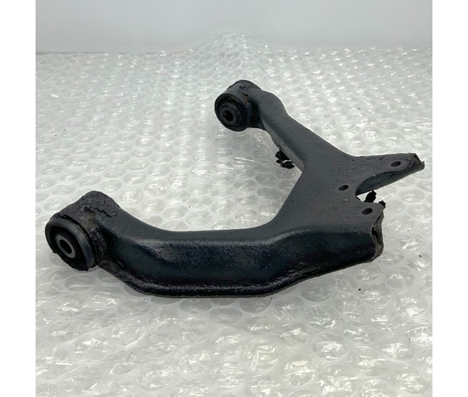 UPPER WISHBONE FRONT RIGHT FOR A MITSUBISHI PAJERO - V75W