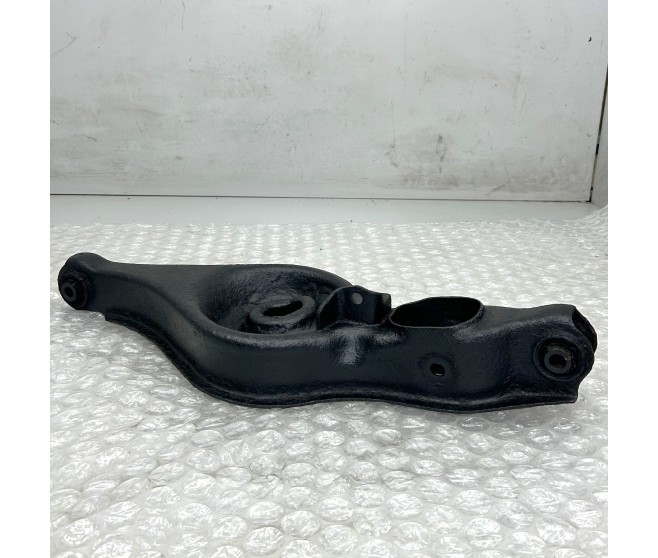 REAR LOWER SUSPENSION ARM RIGHT FOR A MITSUBISHI CV0# - REAR LOWER SUSPENSION ARM RIGHT