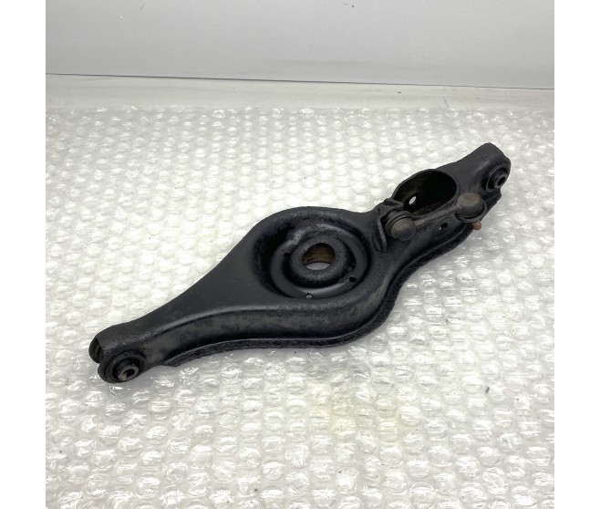 REAR LOWER SUSPENSION ARM RIGHT FOR A MITSUBISHI GENERAL (EXPORT) - REAR SUSPENSION