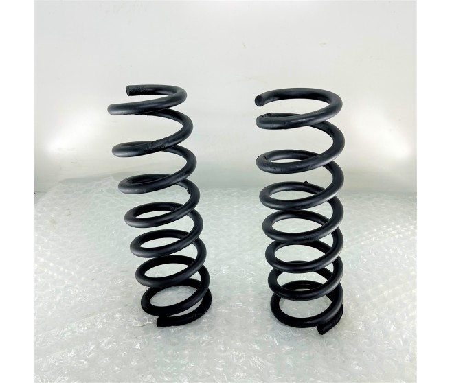 REAR COIL SPRINGS FOR A MITSUBISHI OUTLANDER - CW1W