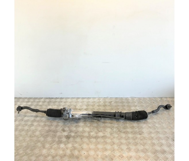 POWER STEERING RACK FOR A MITSUBISHI PAJERO - V98W
