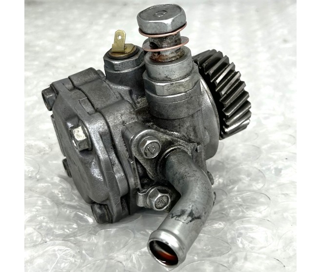 POWER STEERING OIL PUMP FOR A MITSUBISHI V98W - 3200D-TURBO/LONG WAGON<07M-> - GLX(NSS4/7SEATER/EURO4),S5FA/T RUSSIA / 2006-08-01 -> - 