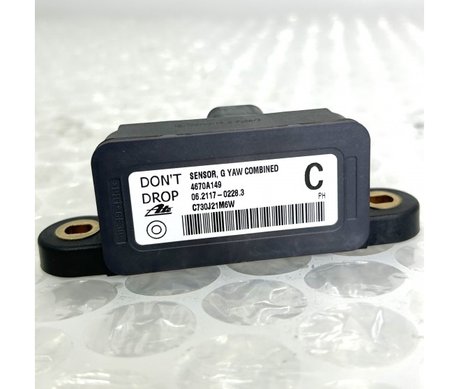 YAW RATE SENSOR FOR A MITSUBISHI DELICA D:5 - CV4W