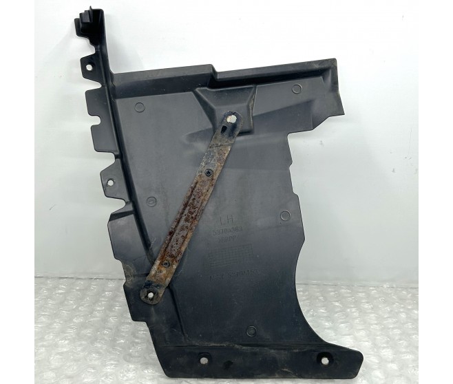 REAR MUD GUARD PROTECTOR LEFT FOR A MITSUBISHI GENERAL (EXPORT) - EXTERIOR