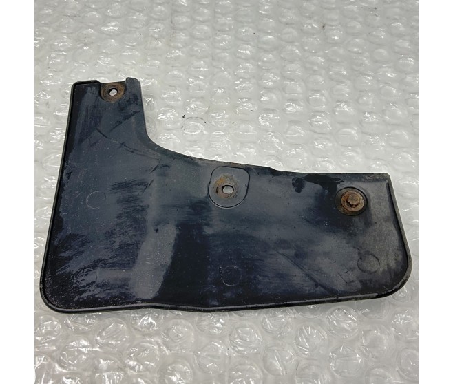 MUD FLAP FRONT RIGHT FOR A MITSUBISHI EXTERIOR - 