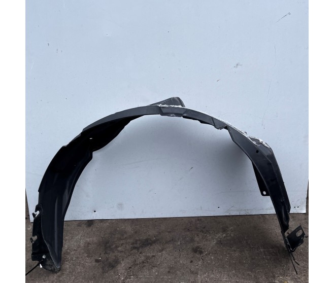 INNER WING SPLASH GUARD FRONT RIGHT  FOR A MITSUBISHI BODY - 