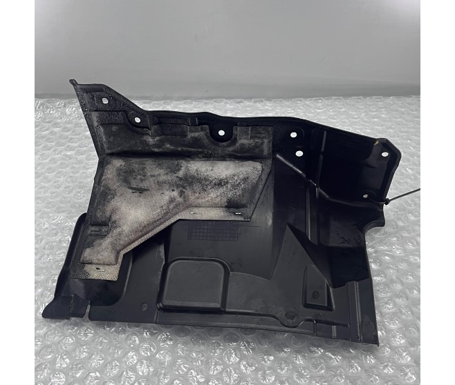 ENGINE COVER RIGHT FOR A MITSUBISHI GA0# - LOOSE PANEL