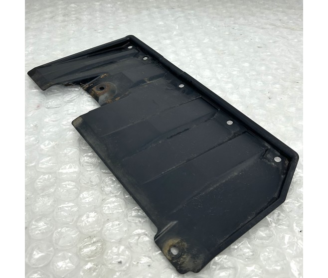 FLOOR COVER REAR RIGHT FOR A MITSUBISHI OUTLANDER - CW6W