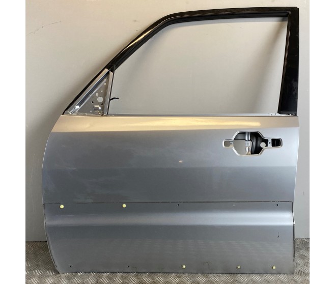 BARE DOOR FRONT LEFT FOR A MITSUBISHI V97W - 3800/LONG WAGON<07M-> - GLX(NSS4/7SEATER/EURO2),5FM/T LHD / 2006-08-01 -> - 