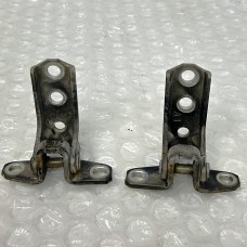 DOOR HINGE LOWER FRONT AND REAR R/H