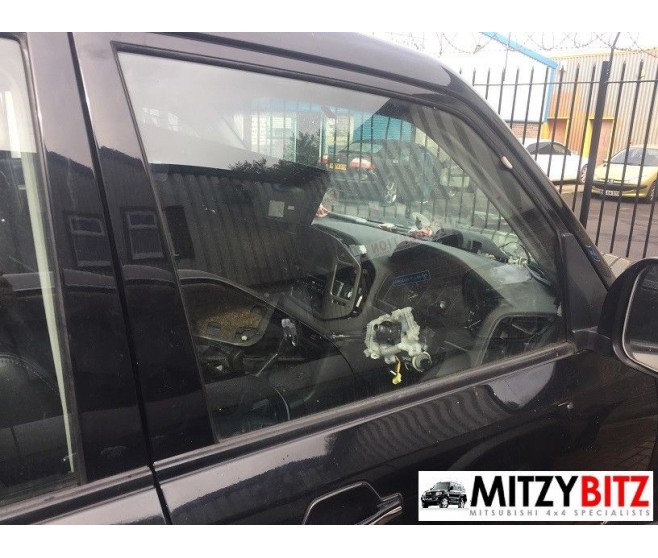 FRONT RIGHT DOOR DROP GLASS FOR A MITSUBISHI PAJERO - V93W