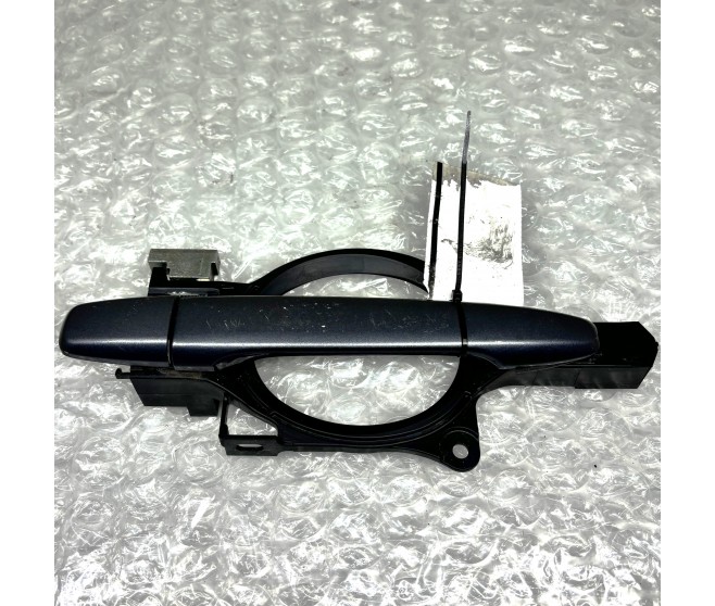 DOOR OUTSIDE HANDLE REAR RIGHT FOR A MITSUBISHI CW0# - FRONT DOOR LOCKING