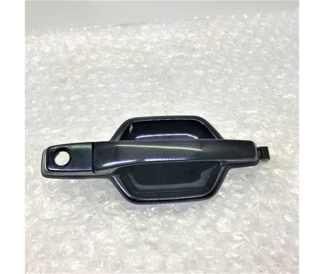 DOOR HANDLE FRONT RIGHT FOR A MITSUBISHI V80,90# - FRONT DOOR LOCKING