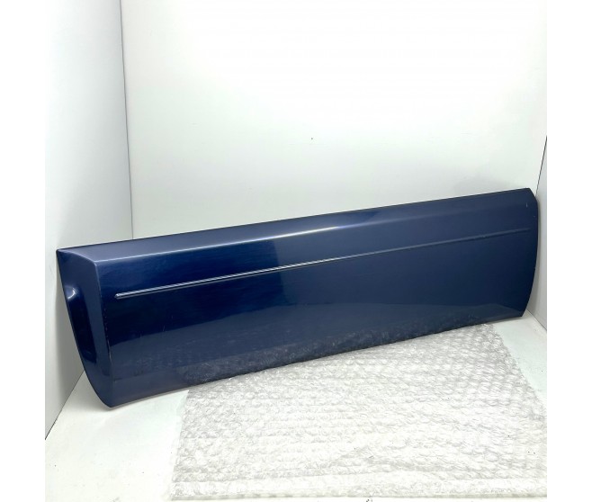 LOWER DOOR TRIM FRONT LEFT FOR A MITSUBISHI V88W - 3200D-TURBO/SHORT WAGON<07M-> - GLX(NSS4/EURO4,5/DPF),5FM/T LHD / 2006-09-01 -> - 