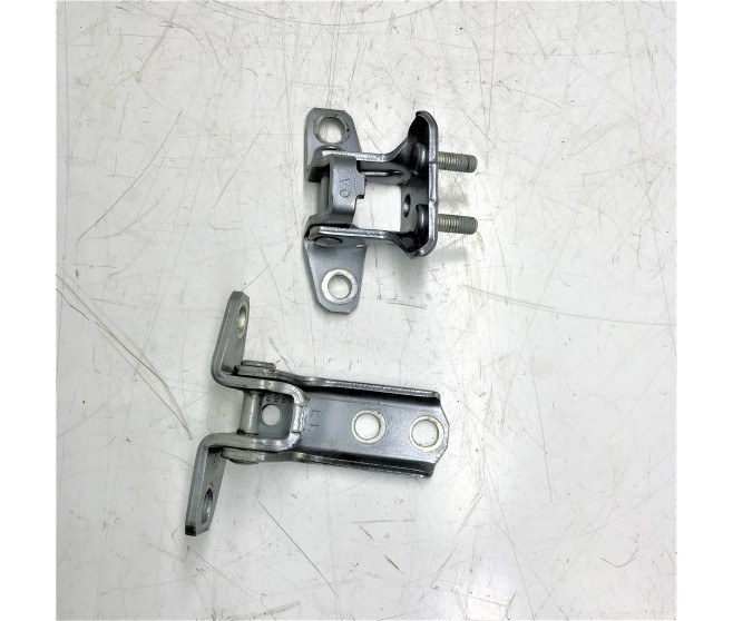 DOOR HINGES UPPER AND LOWER REAR LEFT FOR A MITSUBISHI OUTLANDER SPORT - GA2W