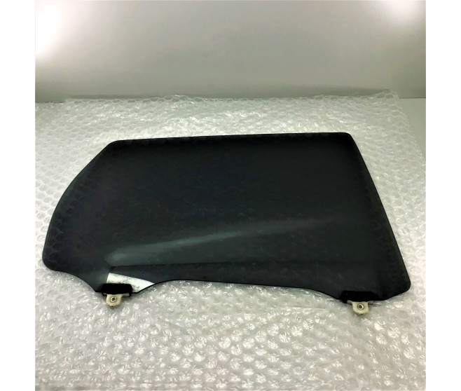 DOOR GLASS REAR RIGHT FOR A MITSUBISHI GA0# - DOOR GLASS REAR RIGHT