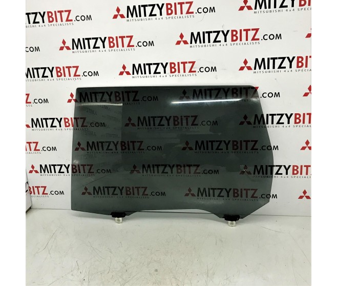 REAR LEFT DOOR GLASS FOR A MITSUBISHI OUTLANDER PHEV - GG2W