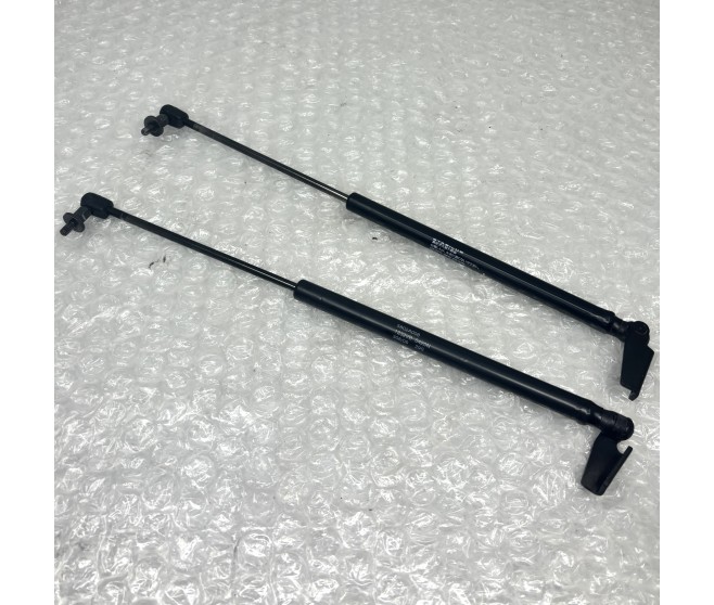 TAILGATE GAS SPRINGS LEFT AND RIGHT