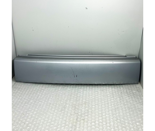 TAILGATE LOWER GARNISH COVER FOR A MITSUBISHI DOOR - 